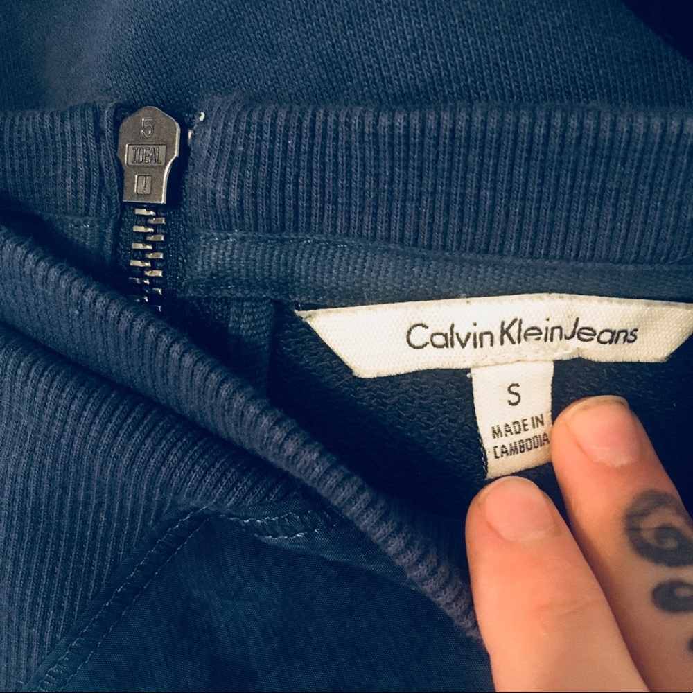 NWOT Calvin Klein Long-Sleeve Top